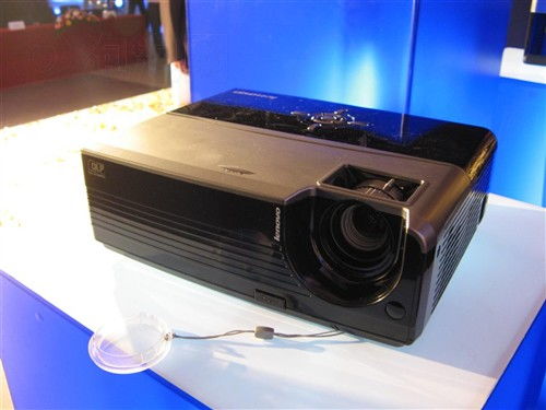 性价比一流 联想商务投影跌至4799元